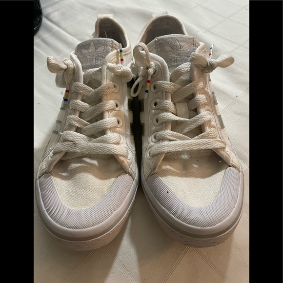 ADIDAS Honey Blanca’s Low Top - Picture 2 of 11